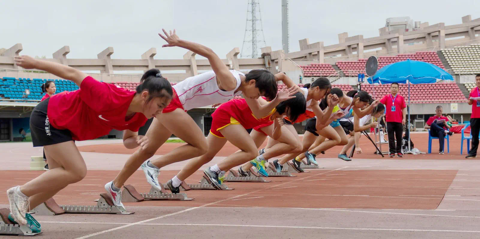 香奈儿方标网球拍